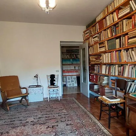 Casa Dei Libri Nel Monferrato Apartment *